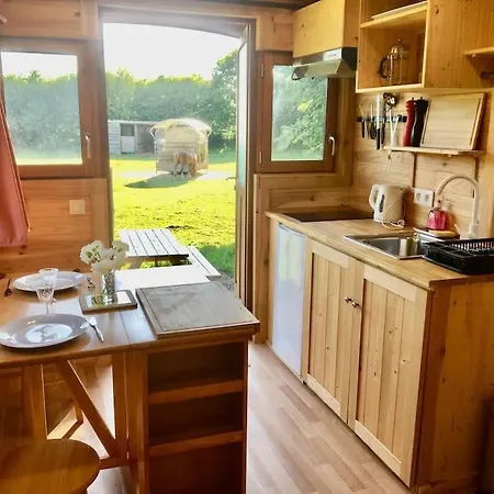 Baie Normandie Cottage Tiny House Isolee , Chauffee, 40Min Mt St Michel 30Min Mer Draps Serviettes La Chapelle-Cecelin Exterior photo
