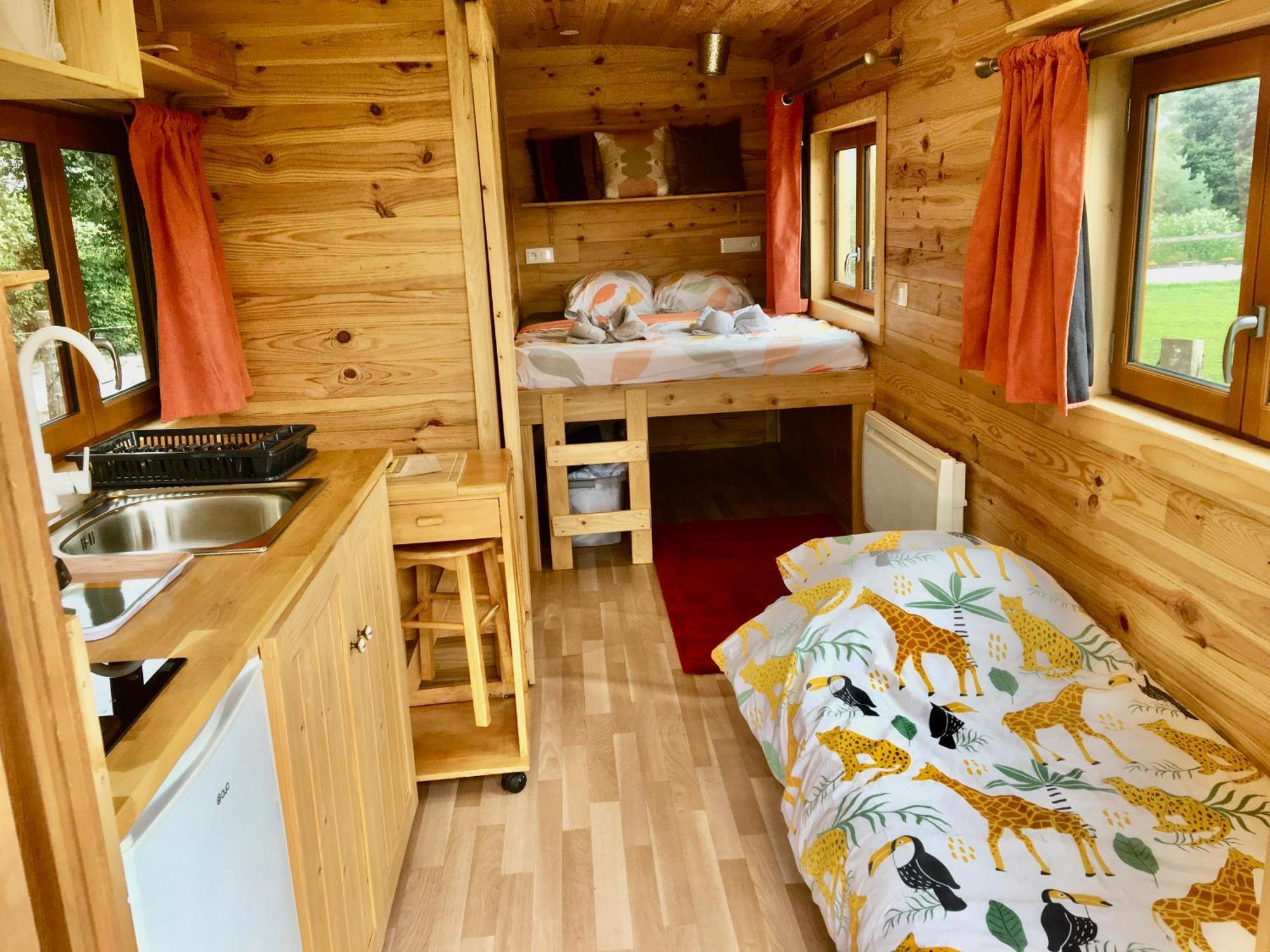 Baie Normandie Tiny House Isolee , Chauffee, 40min Mt St Michel 30min Draps Serviettes La Chapelle-Cecelin